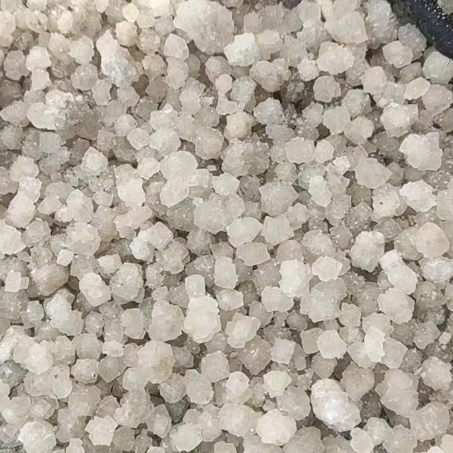 工业盐在道路融雪剂中快速除冰保障通行