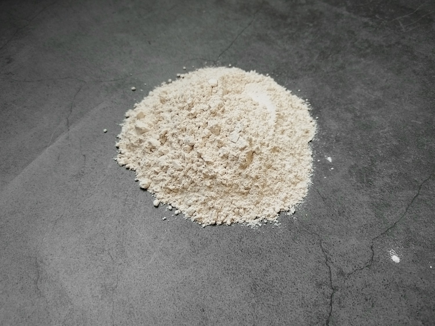 氧化镁在环保领域中的核心应用：从烟气脱硫到废水净化，绿色治污的“高/效净化师”
